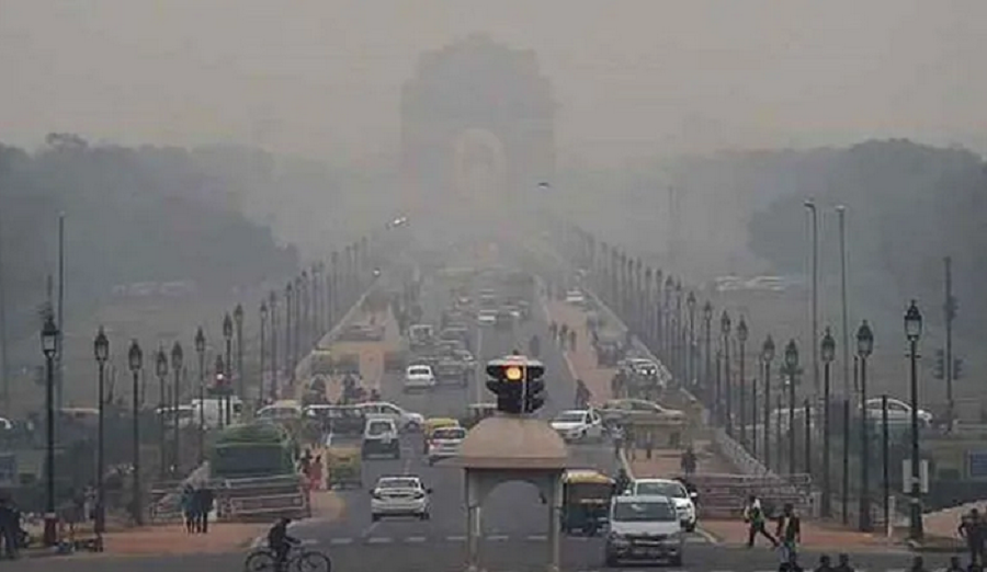 दिल्लीमा बढ्यो प्रदूषण, मानिसमा देखिन थाल्यो श्वासप्रश्वास र आँखासम्वन्धी समस्या